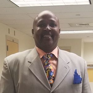 Meet your Posher, Lawrence